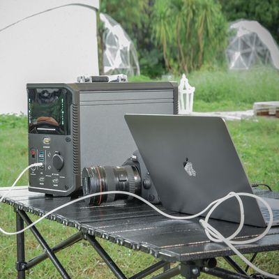 1380Wh 집의 RV 비상 가지고 다닐 수 있는 동력화차 발전기 USB-C 고속 충전